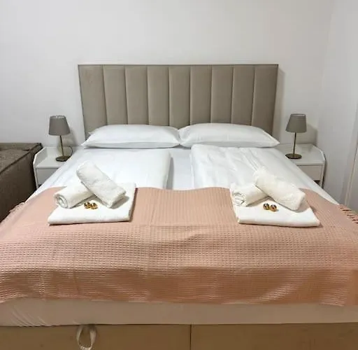 Apartman Neu! Im Stadtzentrum 4 *